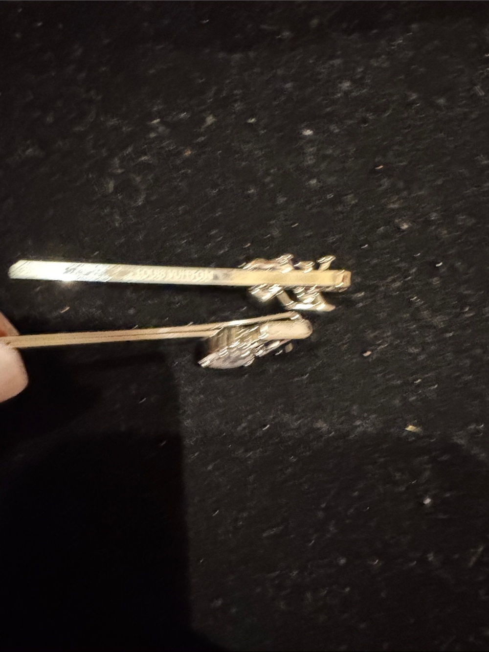 LV Fashion Silver & Bling Heart Hair Pin - Picture 4 of 6